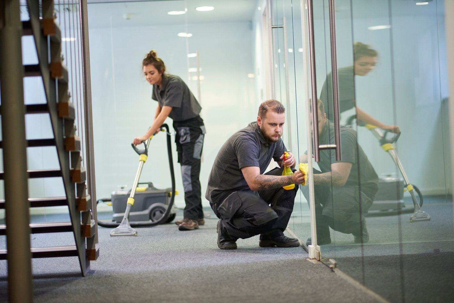 office  cleaning contractors